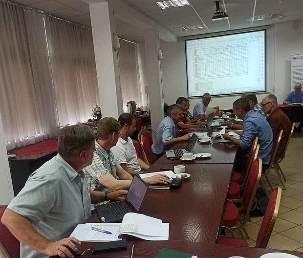 Członkowie WZ PDO obradują na posiedzeniu